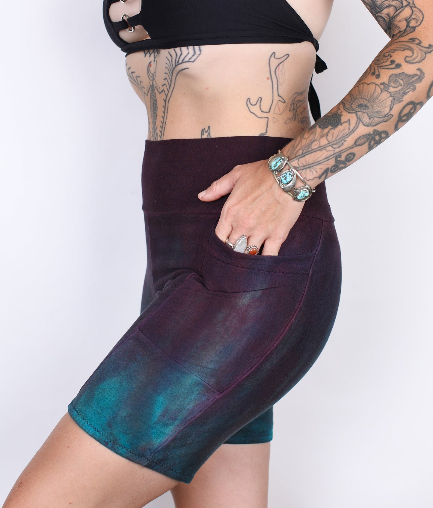 L-  Arctic Purps Hemp Bamboo Pocket Mid Shorts