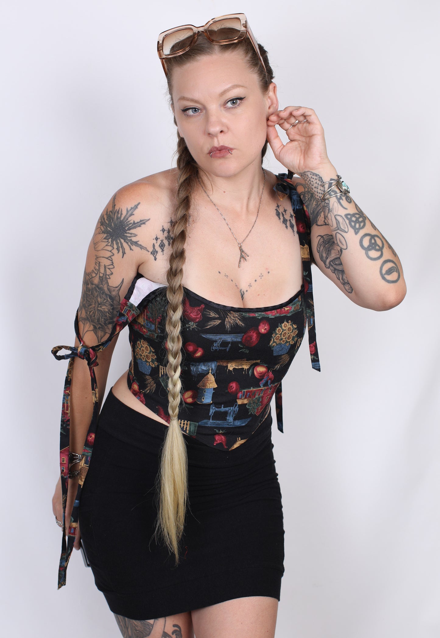 M - Farm Corset Style Top
